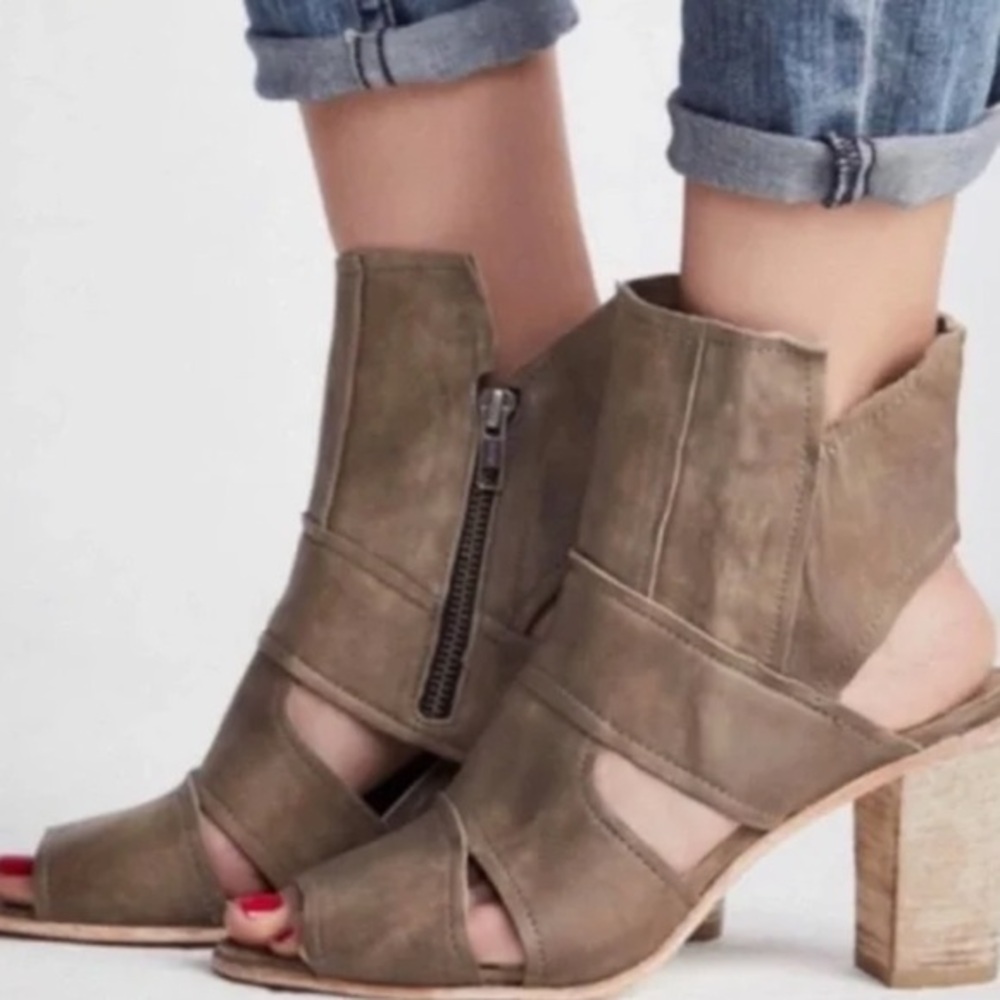 Free People Effie Booties US 7.5 Cutout Peep Toe Block Heel Boho Bootie Sandal